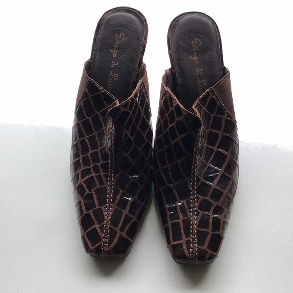 Diego di Lucca Brown Croc-Embossed Leather Slip-On Mule